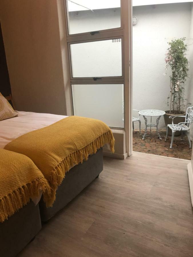 Olive Tree Private Rooms In Stellenbosch- No Load Shedding Eksteriør billede